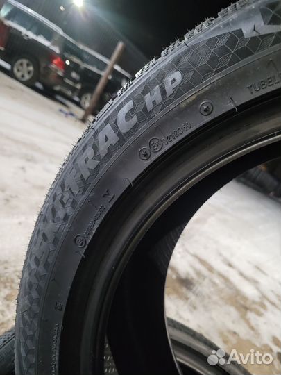 Armstrong SKI-TRAC HP 225/50 R17 98V