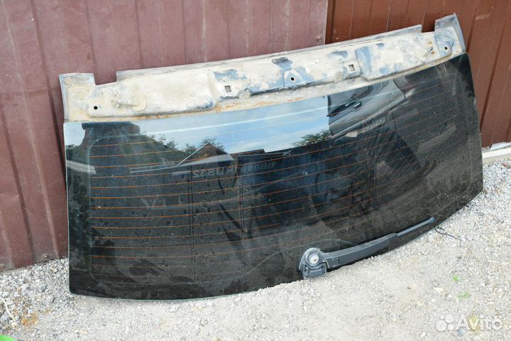 Стекло крышки багажника volkswagen touareg 1