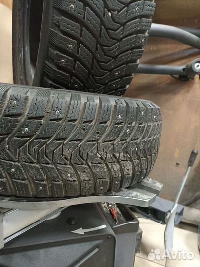 Michelin X-Ice North 3 205/60 R16 96T