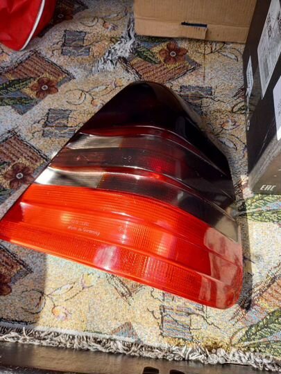 Мерседес 202, С180, задняя фара