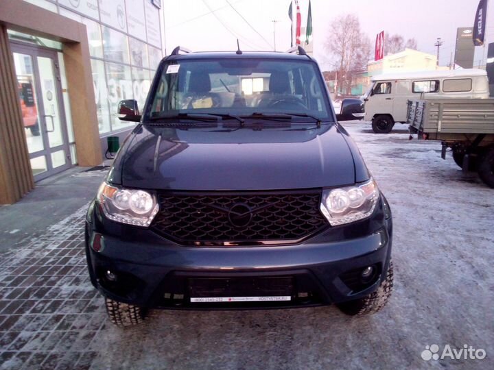 УАЗ Patriot 2.7 МТ, 2024