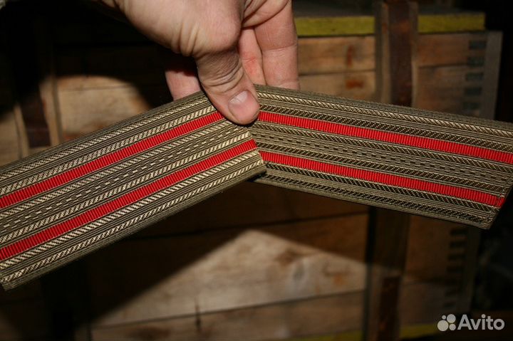 Каски сш-40, погоны армейские 16.5 см