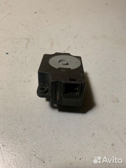 Моторчик заслонки отопителя Peugeot 308 EP6