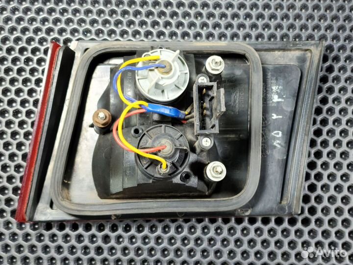 Фонарь задний левый крышки багажника Samand