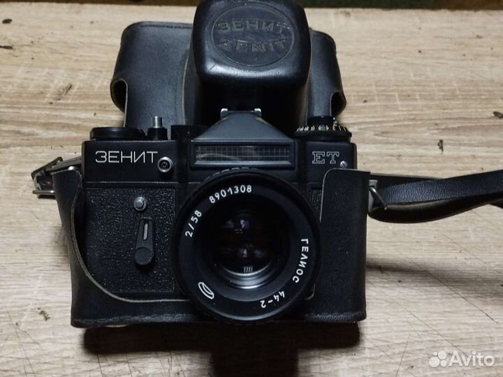 Плёночный фотоаппарат зенит
