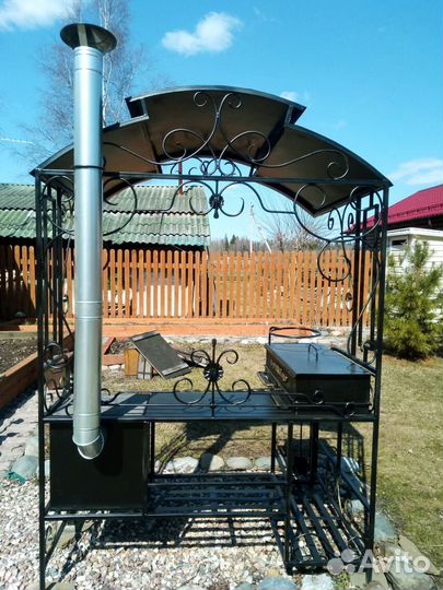 Мангал с печкой и крышей