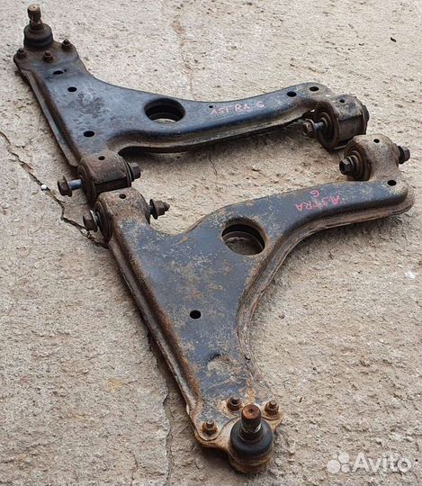 Рычаг Opel Astra G, Zafira A, Vectra B