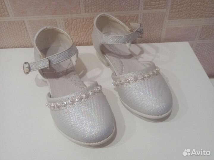 Туфли на девочку 27 размер