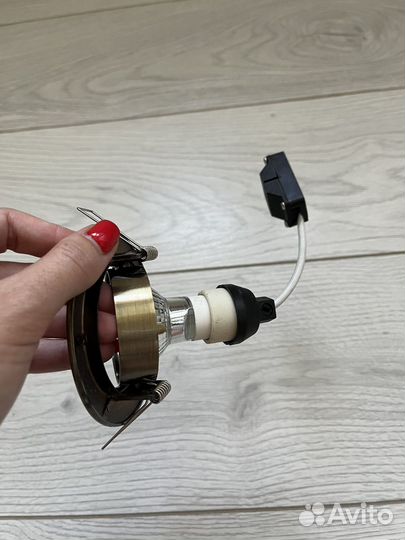 Светильник точкчный настраеыаемый