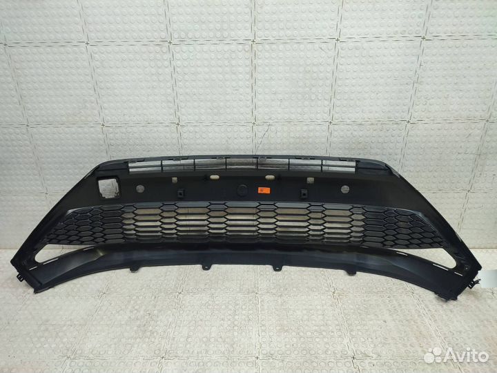 Решетка бампера передняя Toyota C-Hr 2016