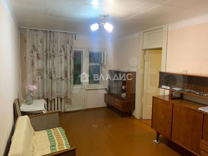 3-к. квартира, 60 м², 2/5 эт.
