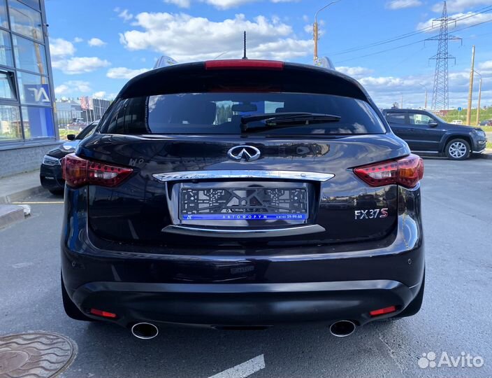 Infiniti FX37 3.7 AT, 2010, 240 000 км