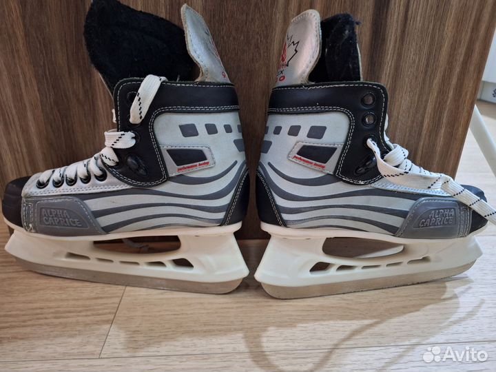 Коньки хоккейные 38 размер