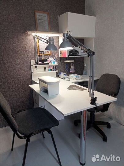 Маникюр на дому