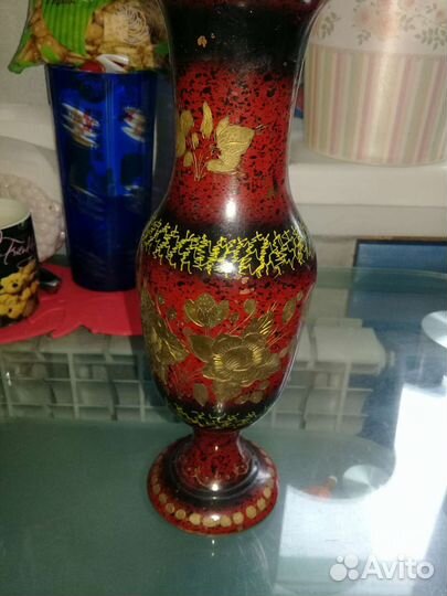 Ваза металлическая