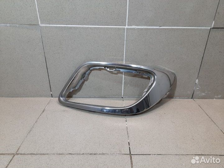 Рамка противотуманной фары правой Renault Fluence