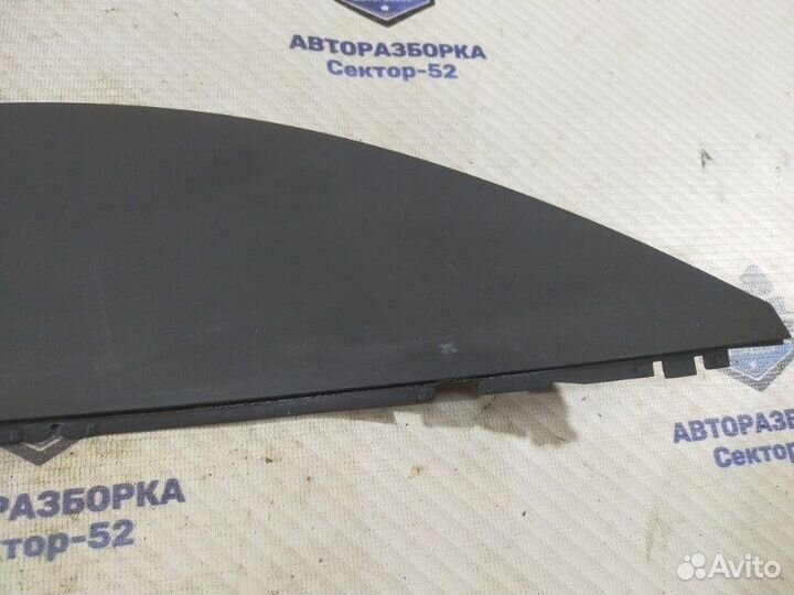 Накладка панели приборов Volkswagen Touareg 1