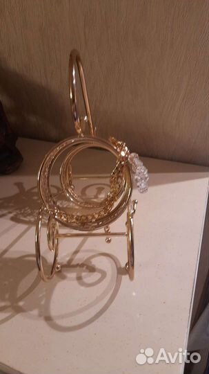 Декоративная подставка под бутылку шампанского