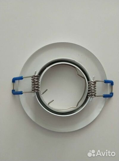 Элементы точечных потолочных светильников за 8 шт