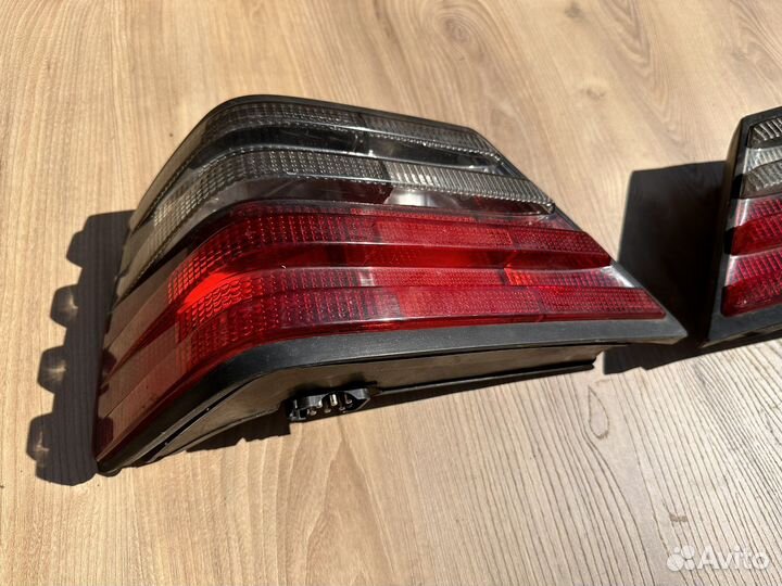 Задние фонари w124