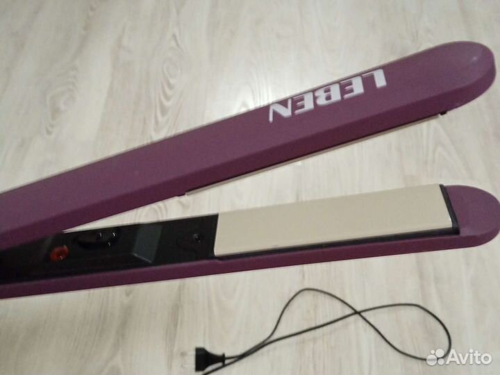 Утюжок для волос Leben