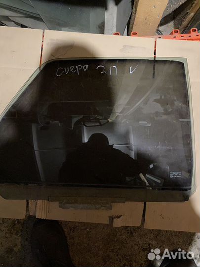 Стекло заднее правое Ford Sierra хэтчбек 89г