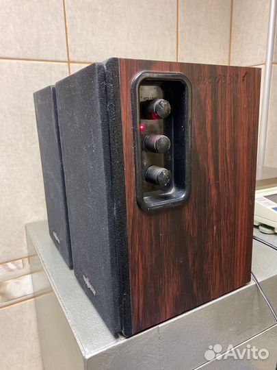 Акустические колонки для компьютера