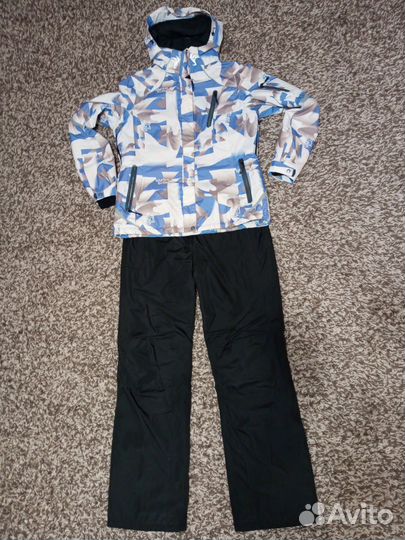 Спортивный костюм женский