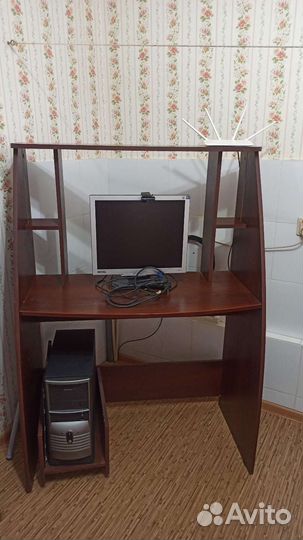 Компьютерный стол и кресло бу