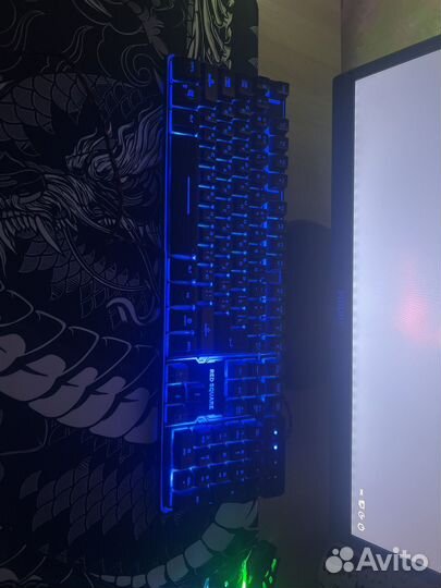 Игровая клавиатура с подсветкой