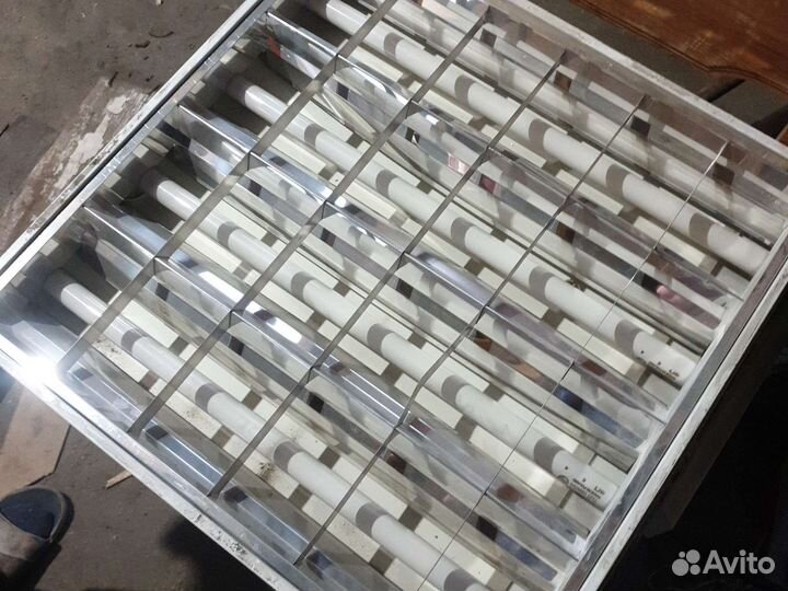 Светильник потолочный