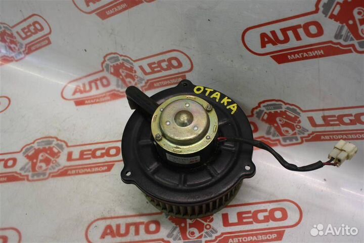 Моторчик печки Geely Otaka 2007 1800068180