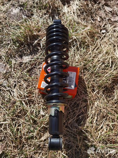 Амортизатор передний