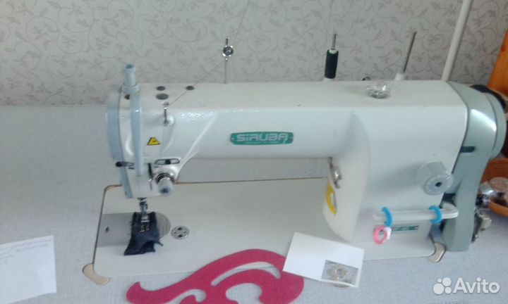 Профессиональная швейная машина Siruba