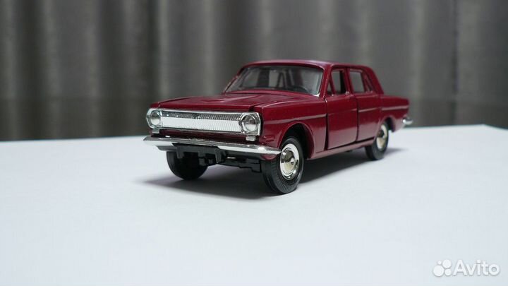 Газ 24 Волга 1/43