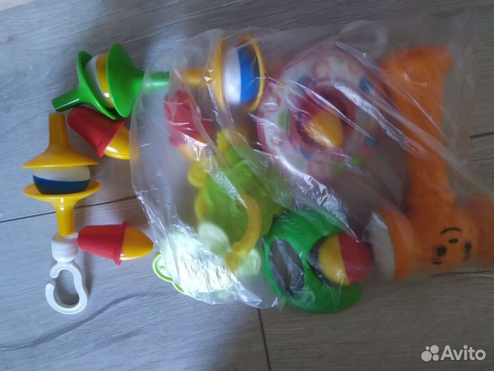 Растяжка + погремушки пакетом