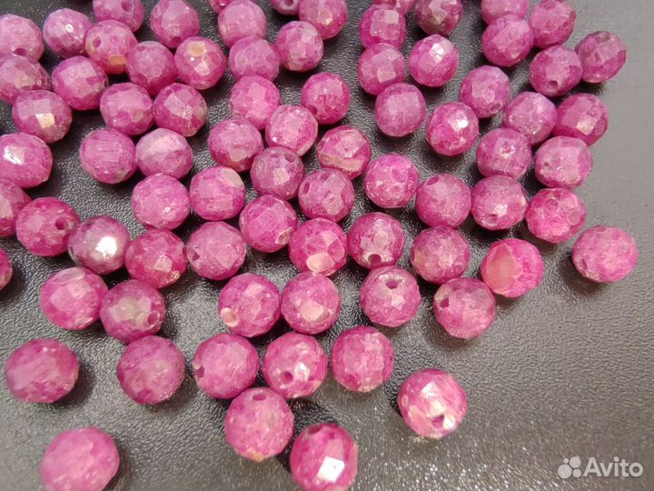 Рубин (корунд) бусины 4,5 мм