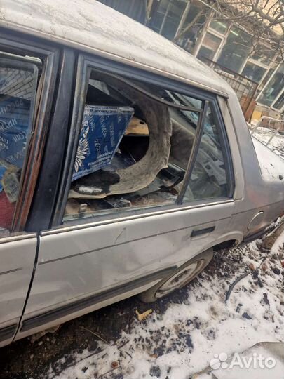Задняя левая дверь мазда 626 gc