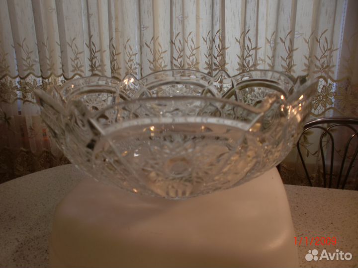 Хрустальная ваза