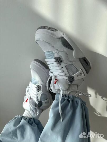 Nike Air Jordan 4 White Oreo