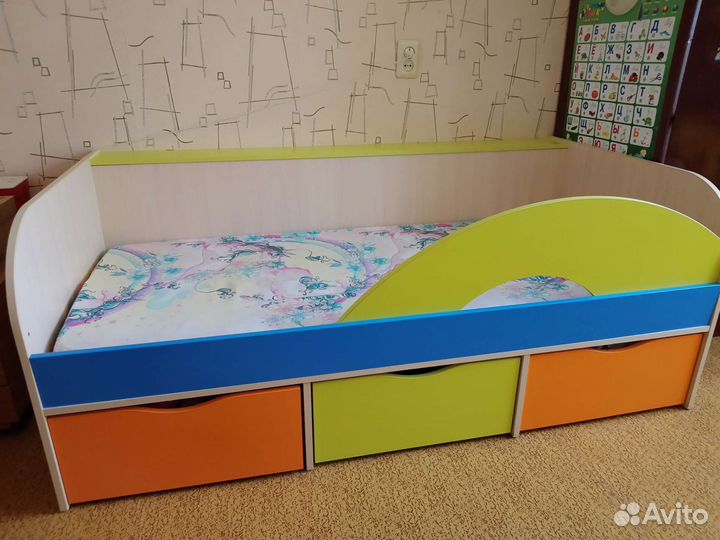 Детская кровать от 3 лет с бортиком