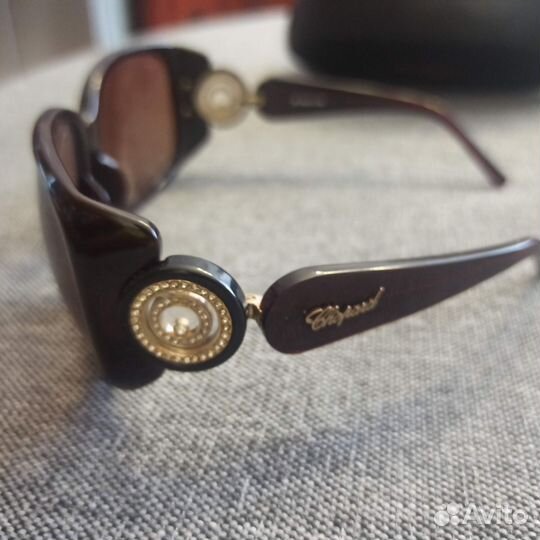 Солнцезащитные очки женские брендовые