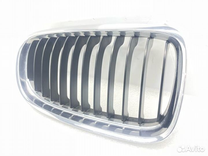 Решетка радиатора правая Bmw 3-Series E90 2009