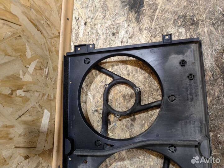 Диффузор Вентилятора Гольф 4 1J0121207M