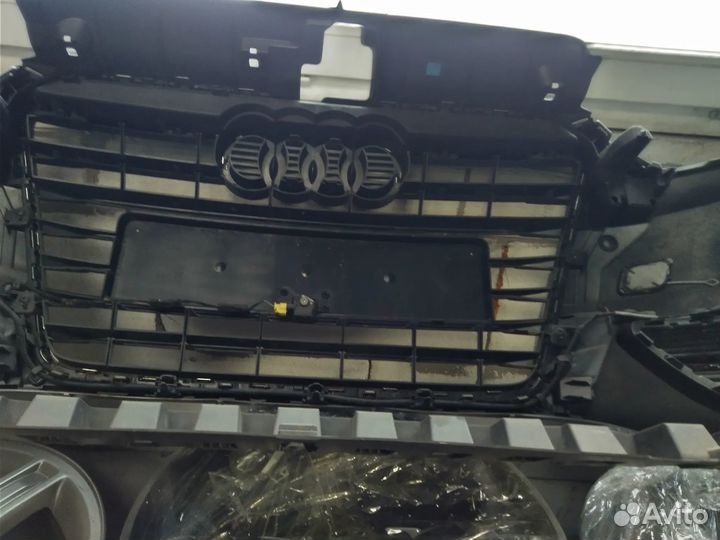 Бампер передний A3 8V LX7Q