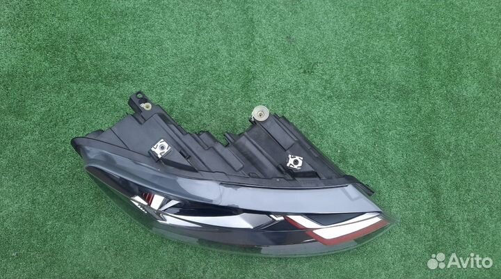 VW polo GTI 6C1 фара правая