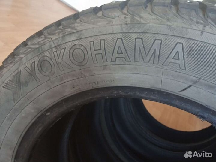 Arctic Trucks AT405 215/60 R16 30Q