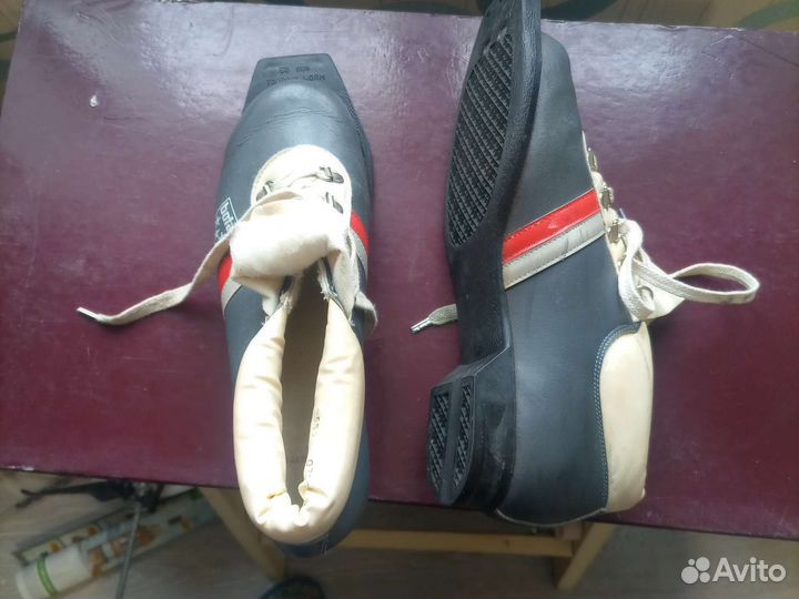 Лыжные ботинки Botos