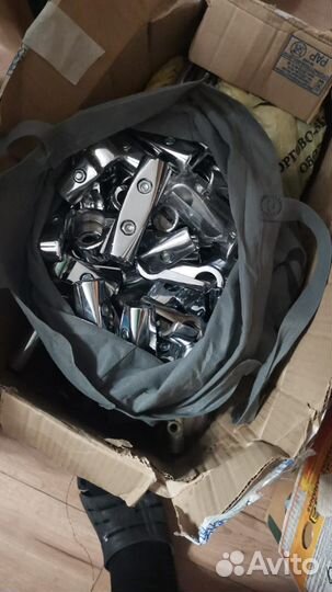 Трубы, крепления, вешалки, цепочки