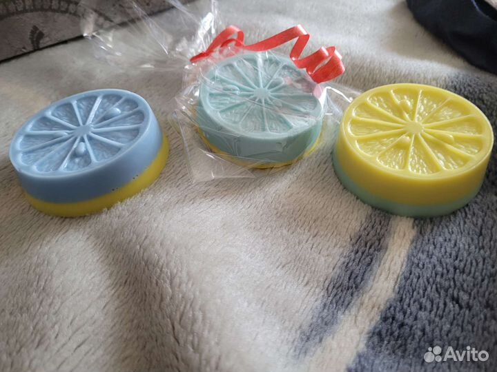 Мыло ручной работы круглое